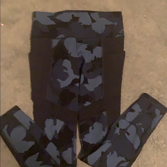 Athleta blue camo leggings - Picture 2 of 5